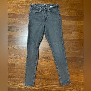 Levi's High Rise Skinny Black Jeans